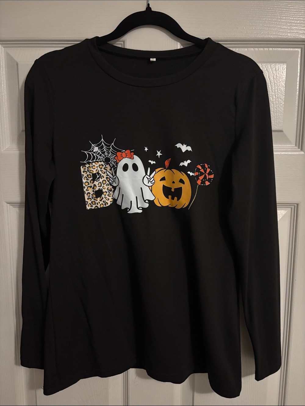 Women’s Black Halloween Graphic Long-Sleeve Top